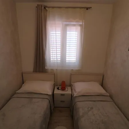 Appartement Bilokapic Primošten